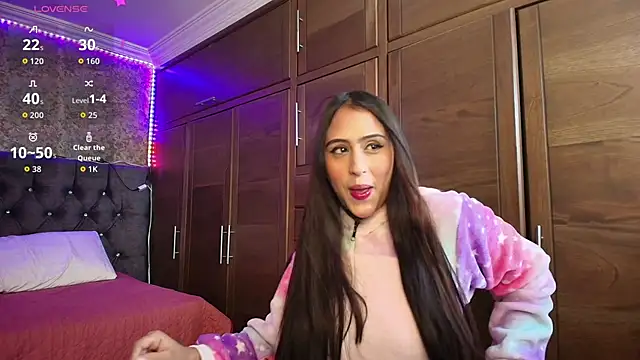 sarah escobarr online show from February 28, 1:54 pm