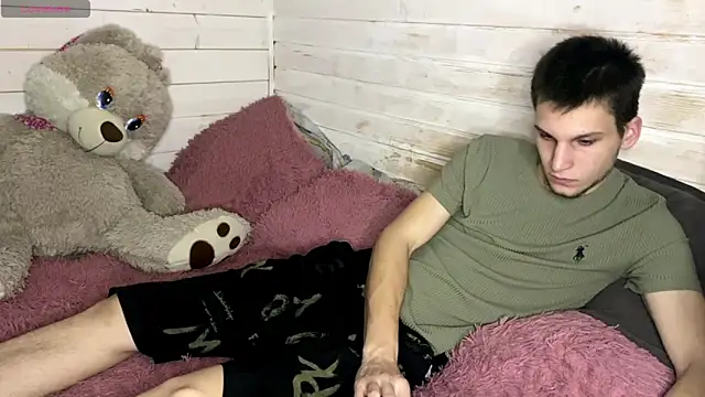 Donald boy online show from March 14, 8:43 pm