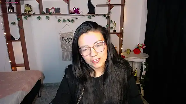 QueenRose94 online show from February 23, 12:37 pm