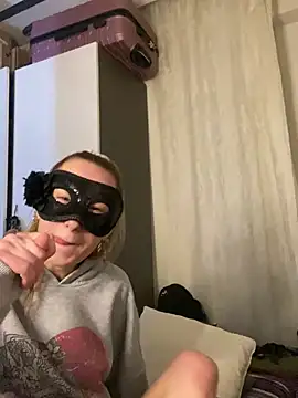 seluna baby online show from March 1, 12:10 am