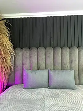 Nanda vixen  online show from April 10, 11:55 pm