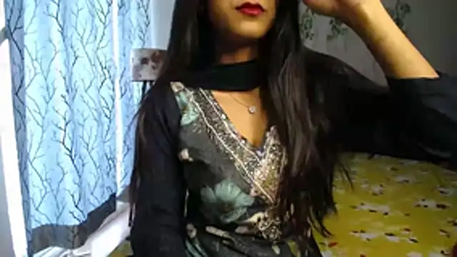  Shanvii  online show from April 9, 6:30 am