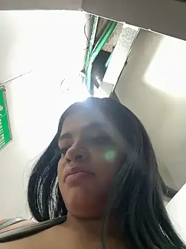 Alessia Gold online show from April 9, 8:25 pm