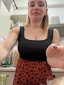 AlessiaandJay online show from May 10, 11:23 am