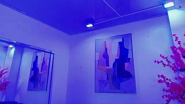 Chloe dolly online show from April 28, 11:47 am