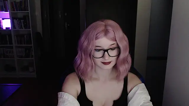 LunaXcherry online show from March 24, 6:46 pm