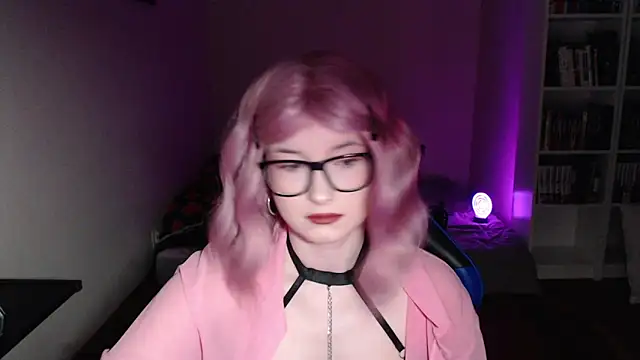 LunaXcherry online show from March 2, 6:14 pm