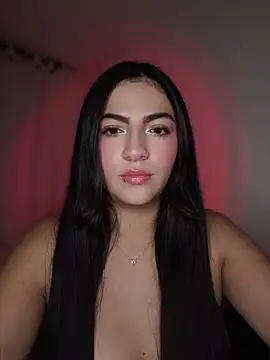 Alessia fiore333 online show from May 7, 1:32 am
