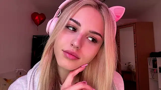 Evva mayy online show from February 26, 11:53 am