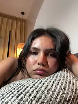 zara noire online show from June 21, 11:36 am