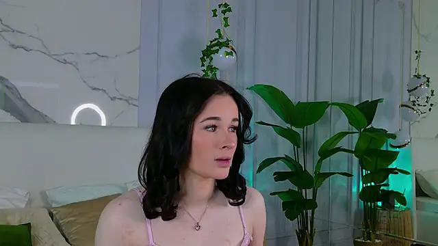 Abigail Forland online show from June 1, 5:09 am