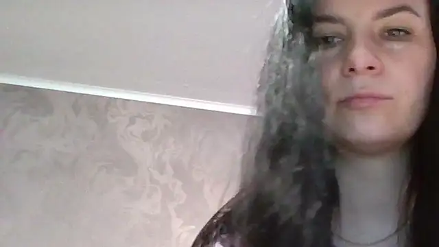 Clover Shine online show from April 24, 4:43 pm