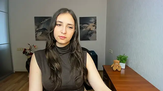 Effy Royse online show from May 8, 11:57 am