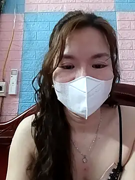 Trang26 online show from February 18, 4:17 pm