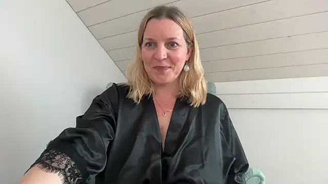 Busenwunder1280 online show from April 19, 1:55 pm