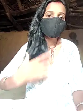 Desi Couple P online show from April 28, 5:11 am