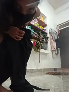 Desi Couple P online show from August 6, 1:45 am