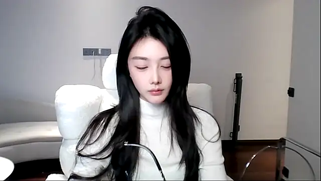 MedeLineayr online show from March 18, 5:51 pm