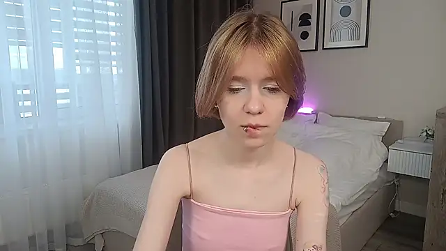 MyBabyLana online show from April 8, 7:21 am