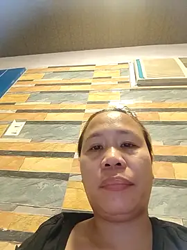 squirtshantal online show from February 10, 10:40 am