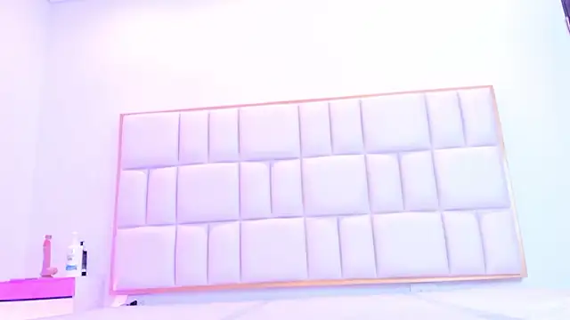 Violetta-foxx online show from March 2, 7:31 pm