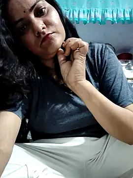 Anushka Singh0 online show from April 8, 4:42 pm