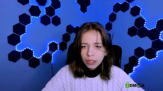 cleo cool online show from February 19, 10:04 am