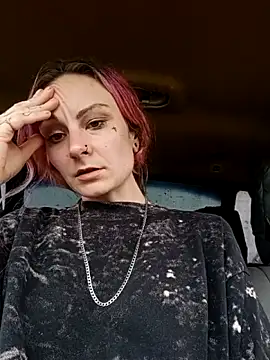 issyamazin online show from March 27, 7:36 pm