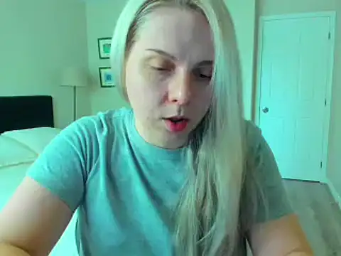 i love iva online show from February 17, 10:42 pm