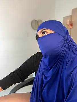 rashaaa  online show from March 13, 4:03 am