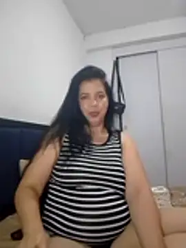 Victoria42 online show from April 15, 1:06 am