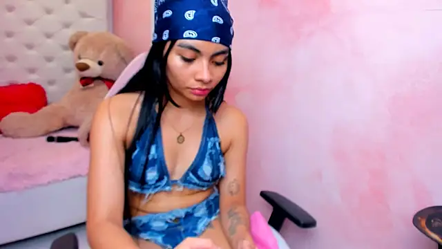 eimmy  skinny online show from March 23, 8:31 am