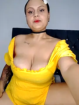 tiifany lopez online show from June 6, 11:55 pm