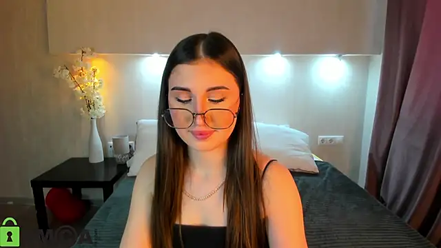 Emily Lews online show from February 23, 5:52 am