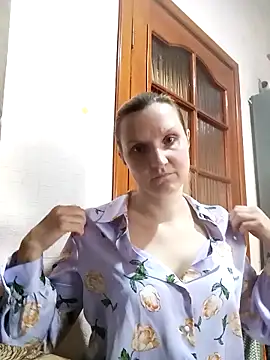 SusanGold9211 online show from March 6, 9:04 am