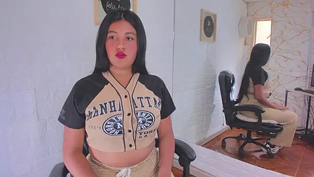 Iris Laus online show from February 16, 3:01 pm