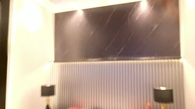 Kinsleybrown online show from April 8, 4:14 am