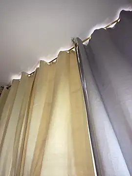 scarleth zin online show from April 8, 8:33 pm