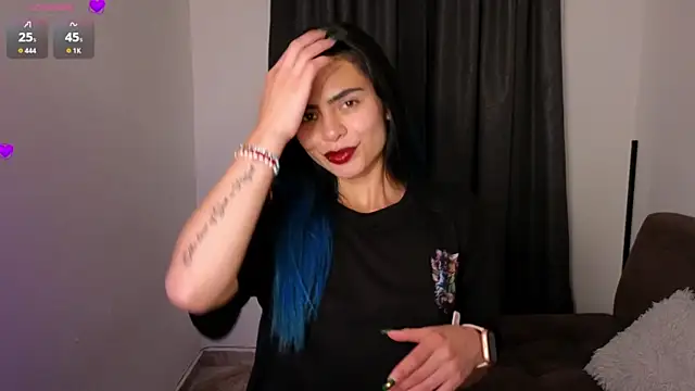 sexxylady11  online show from April 10, 11:11 pm