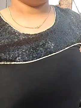 taniya0 online show from April 12, 12:30 pm