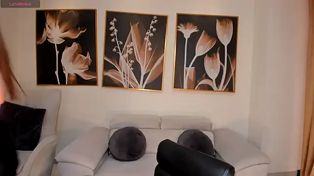 ArianaBellX online show from April 4, 2:54 am