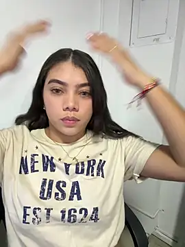 Luna rousse26 online show from March 15, 8:33 pm