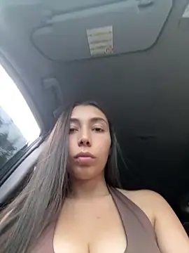 lunna-foxx online show from February 15, 10:20 pm