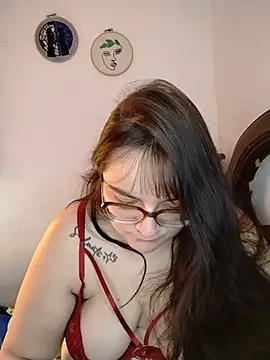 daphneev online show from August 3, 2:12 pm