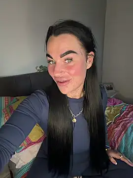 Darkfantisyx online show from April 18, 6:21 pm