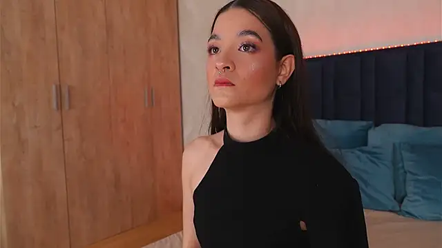 LucyDeLuca online show from April 1, 5:30 am