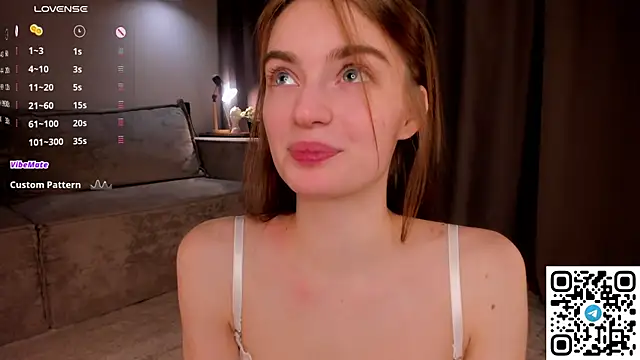 Rosa Munoz online show from April 14, 9:04 pm