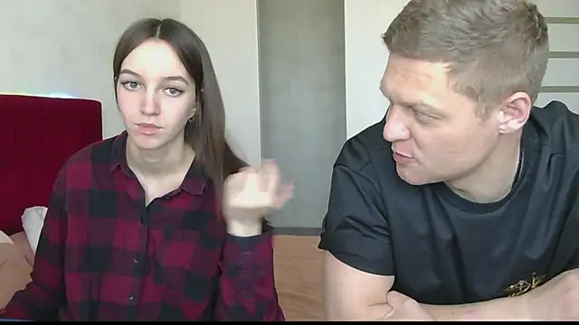 CandySurprise19 online show from April 14, 12:49 pm