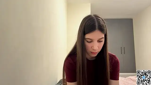 NiaWelchel online show from February 28, 10:36 am