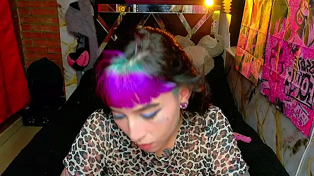 nova kitttyy online show from March 29, 1:37 am